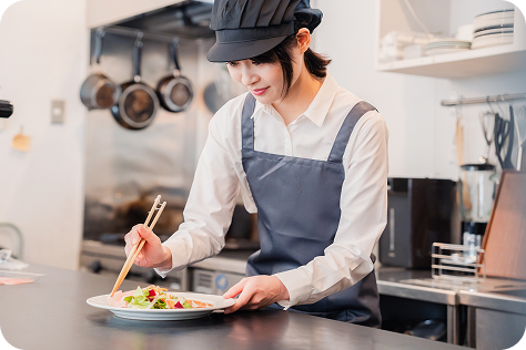 カフェスタッフ